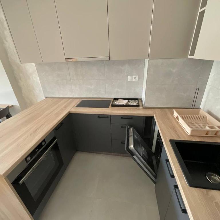 Apartmani Acros - Porodična Soba - 10