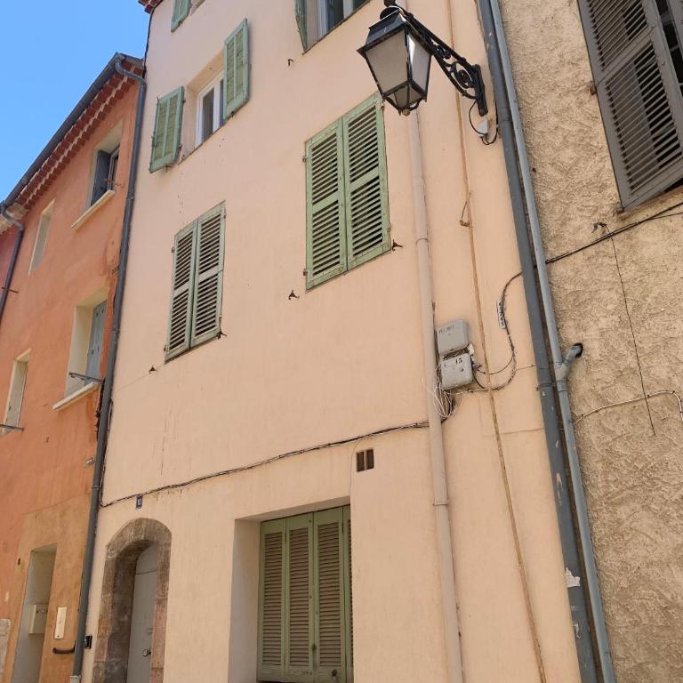 Le Charvet, Studio cosy en plein cœur de Hyères - Apartment mit 1 Schlafzimmer - 14