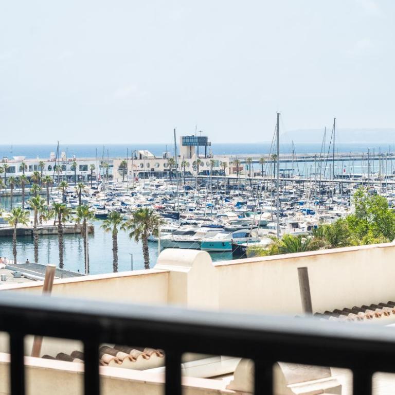 Luxury home & beach Alicante - Two-Bedroom Apartment - 1