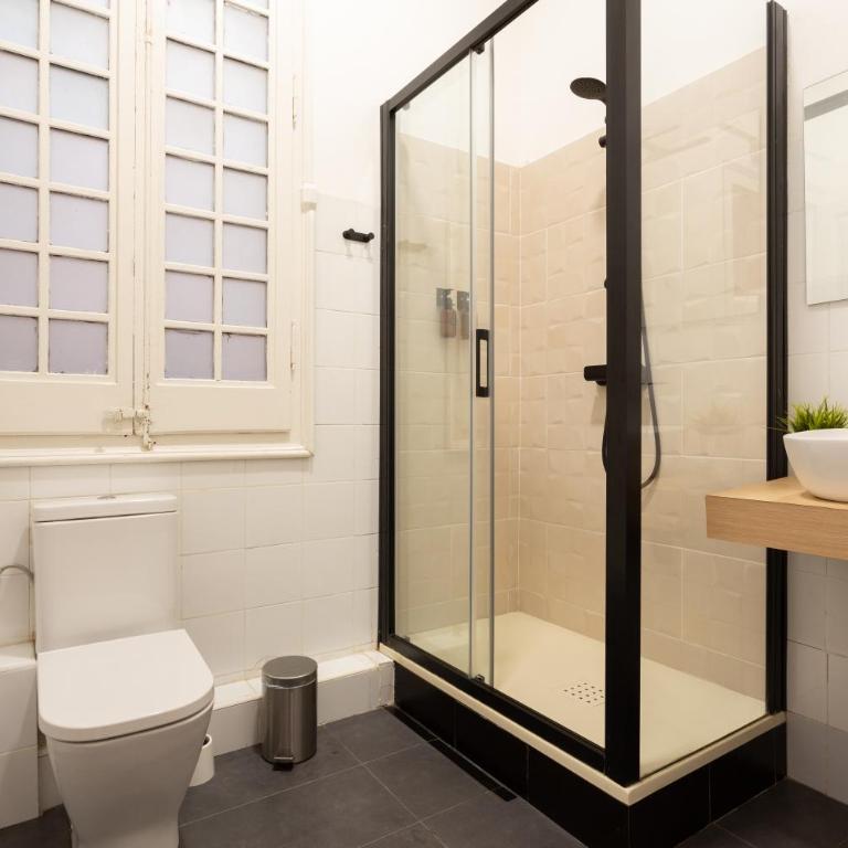 Casa Lolita - Standard Double Room with Shared Bathroom - 8