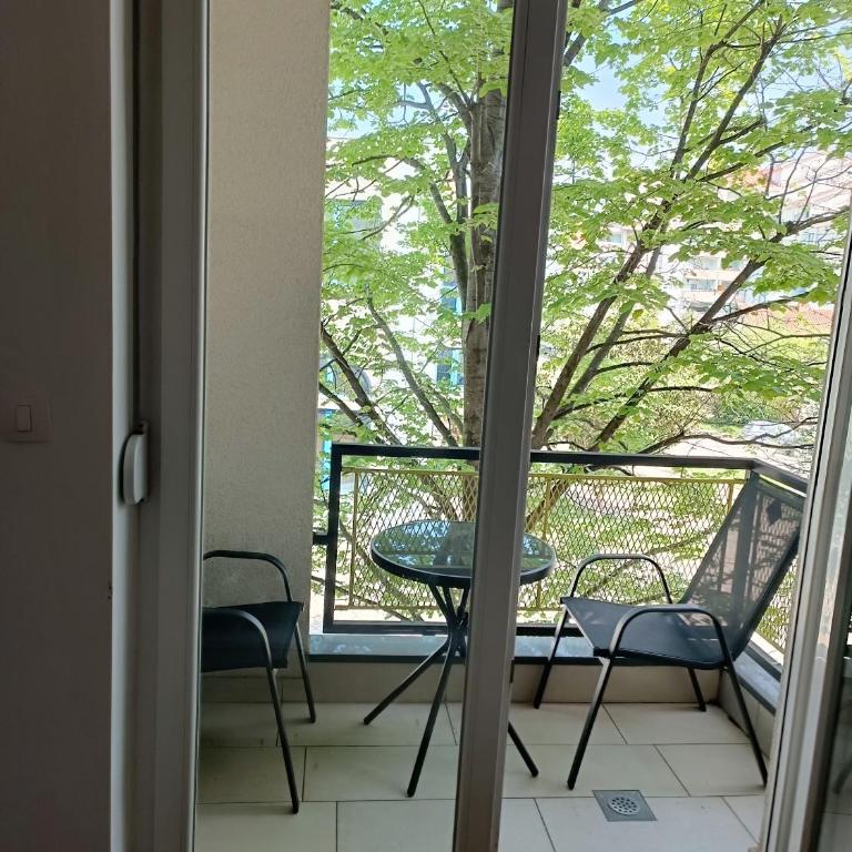 Mostar Family Nest - Two-Bedroom Apartment with Balcony - 13