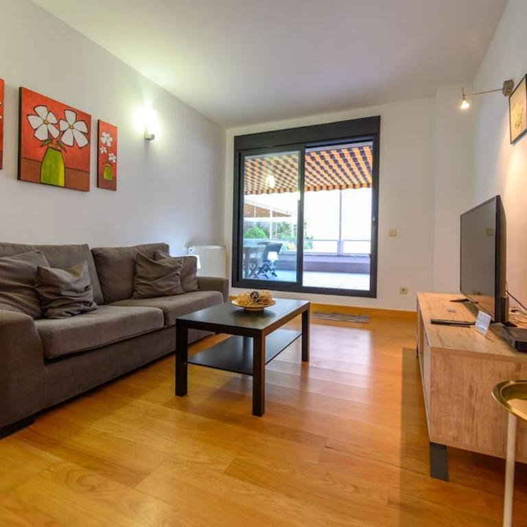 Moderno Apartamento TEMPORAL Familiar con Terraza SOD11 - Two-Room Apartment - 1
