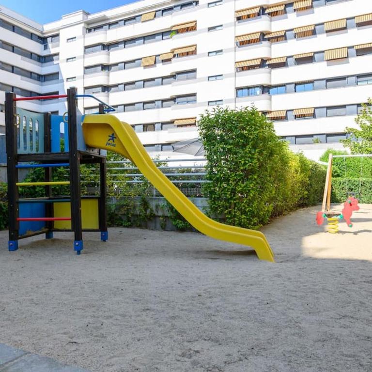 Moderno Apartamento TEMPORAL Familiar con Terraza SOD11 - Two-Room Apartment - 35