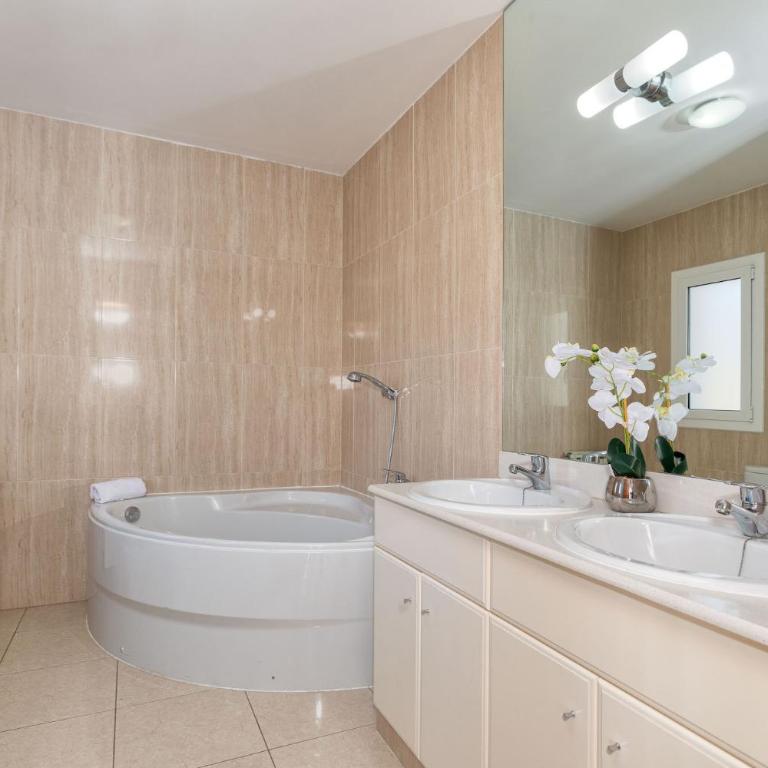 Villa Joie de Vivre - Villa - 26