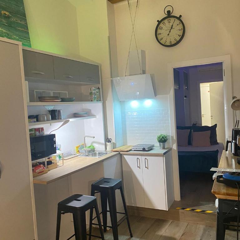 Céntrico. Atocha-Lavapiés. Nuevo. 100% Equipado. - Apartamento de 1 dormitorio - 12