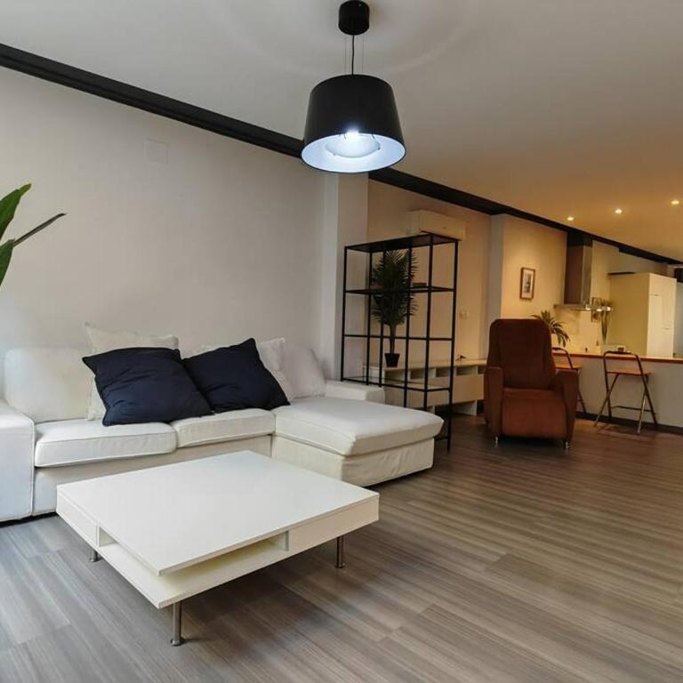Loft Amplio y Moderno en Denia - Apartamento de 2 dormitorios - 2
