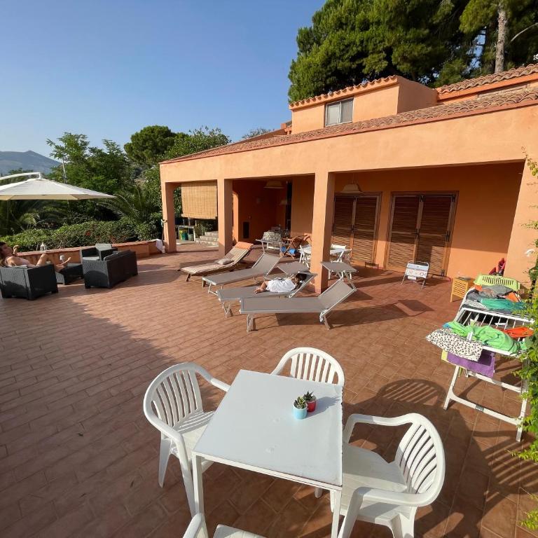 Villa Hibiscus Scopello - Ferienhaus - 1