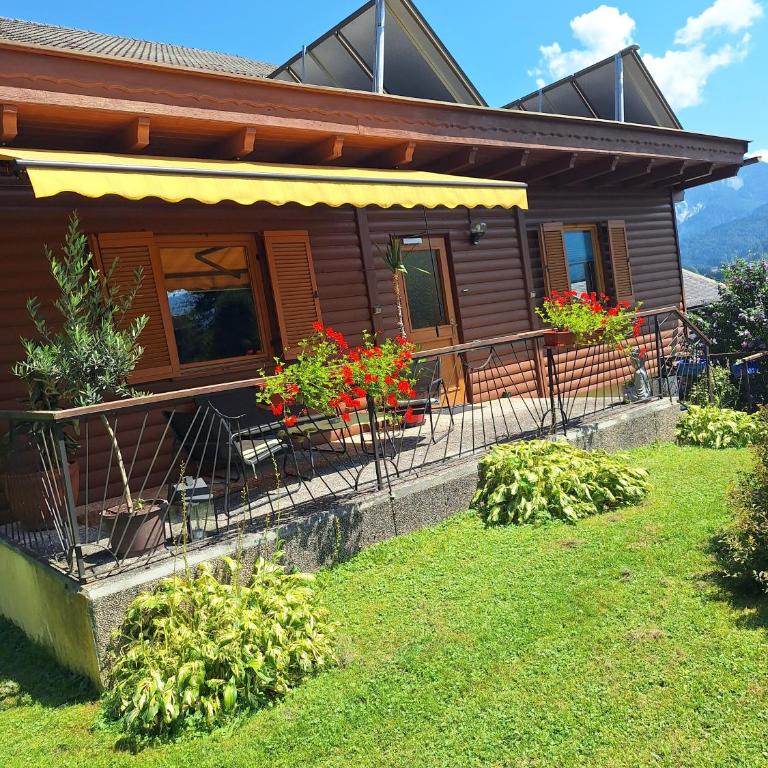 Ferienwohnungen Miklautsch - Apartment mit 2 Schlafzimmern und Balkon oder Terrasse - Nebengebäude - 2