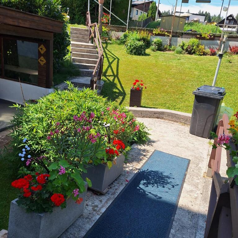 Ferienwohnungen Miklautsch - Apartment mit 2 Schlafzimmern und Balkon oder Terrasse - Nebengebäude - 22
