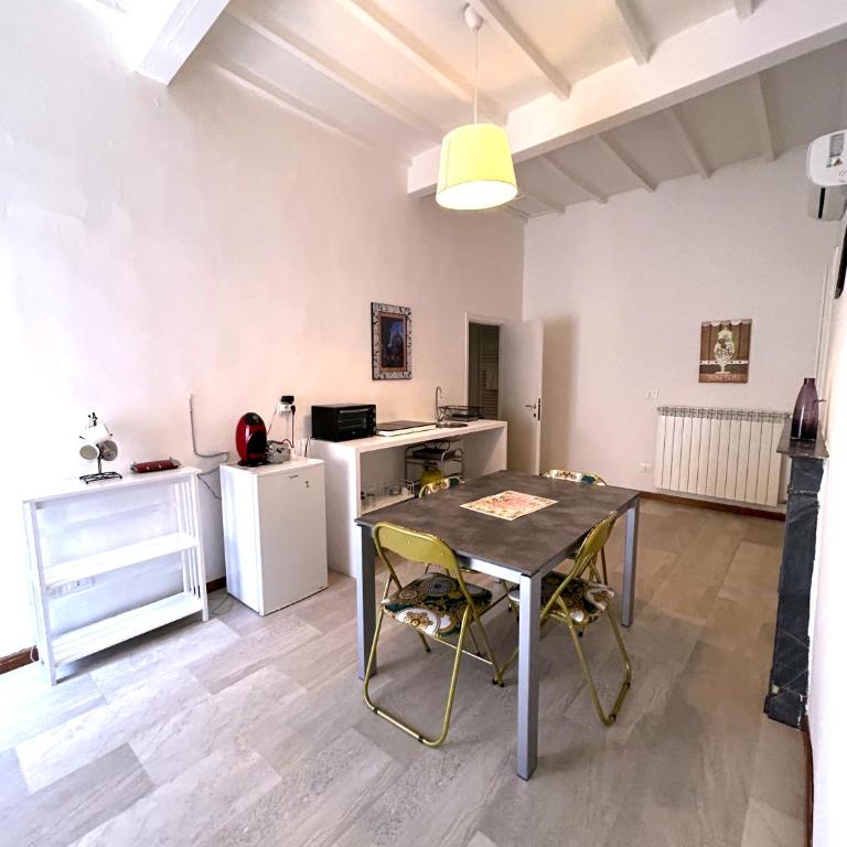 Allegra Toscana - Affittacamere Guest house Arezzo - Appartamento con 2 Camere da Letto - Corso Italia 108 - 3