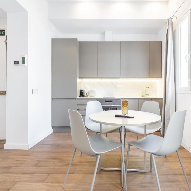 CATERINA Chamberí - Superior Apartment with Balcony - 7