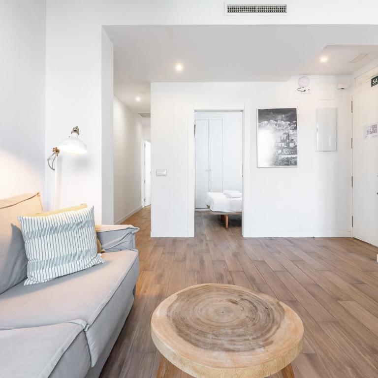CATERINA Chamberí - Superior Apartment with Balcony - 4