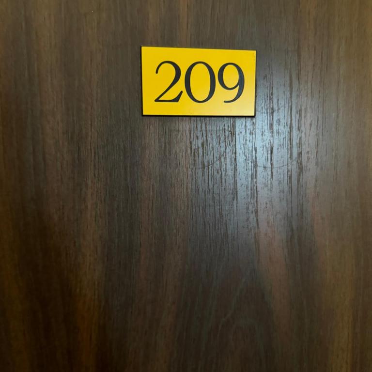 Hôtel Bosquet Pau Centre - Self Check In Budget Hotel - Chambre Classique - 9