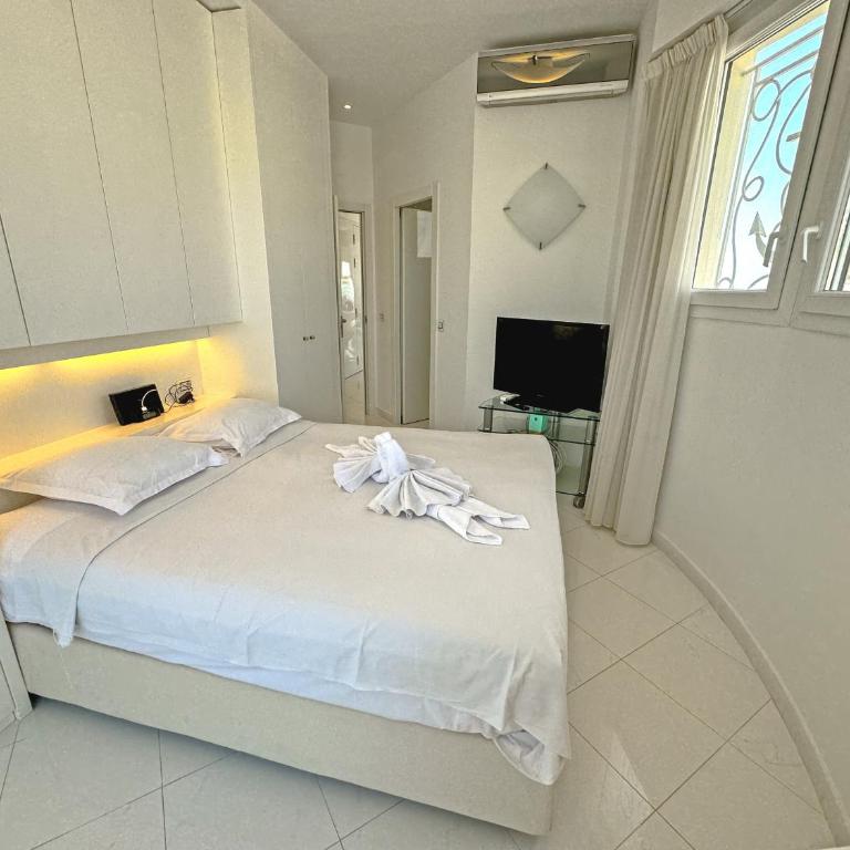 Sea Front Penthouse Cote d Azur - Appartement - Vue sur Mer - 36