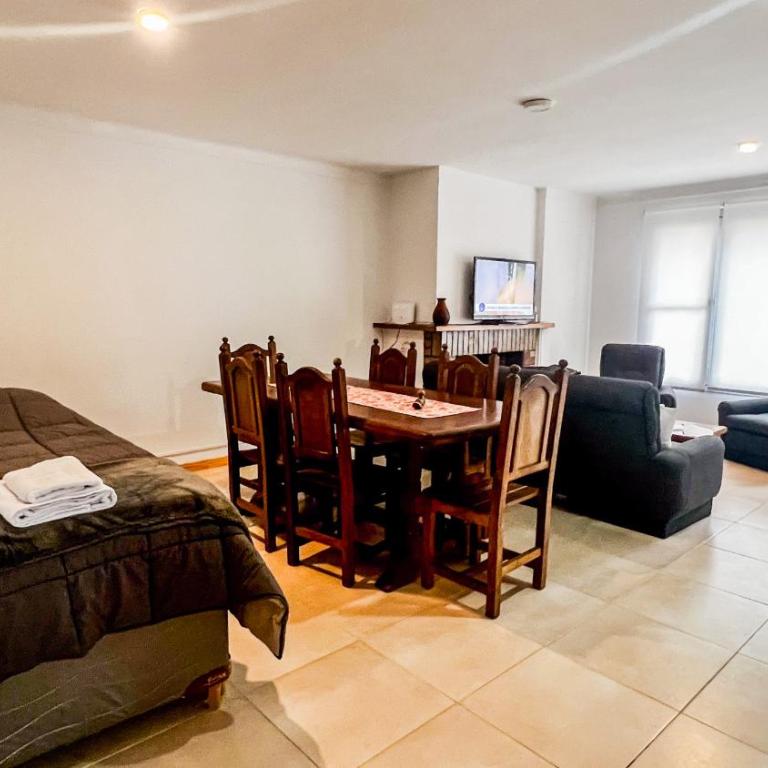 Rent Up - Bariloche, Casa a pasos del Centro Civico - Casa de 2 dormitorios - 14