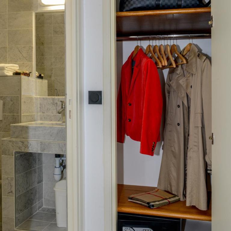 Hôtel & Appartements Monsigny - Chambre Triple - 1