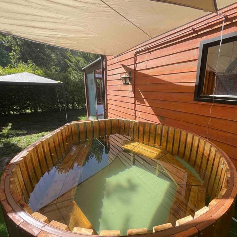 Amplia casa para 8 personas con tinaja a 7 minutos de Pucon centro - Four-Bedroom House - 1