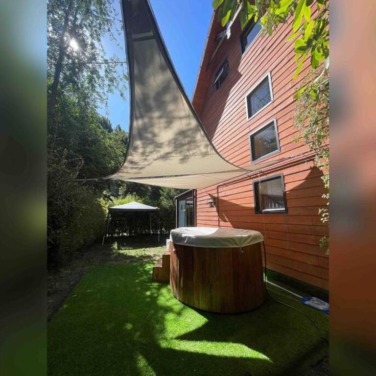 Amplia casa para 8 personas con tinaja a 7 minutos de Pucon centro - Four-Bedroom House - 15