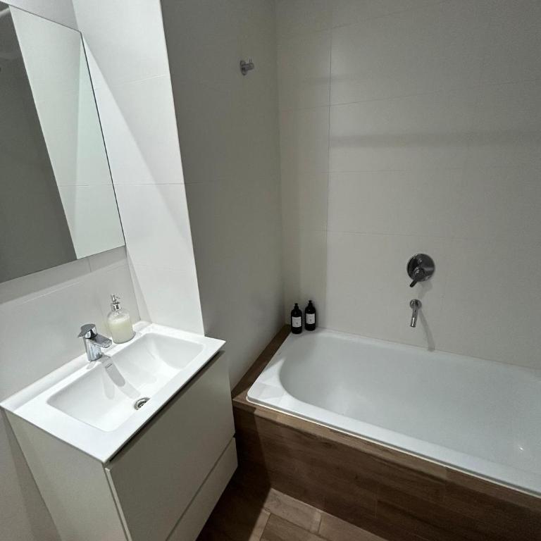 304 San Lorenzo - One-Bedroom Apartment - 4
