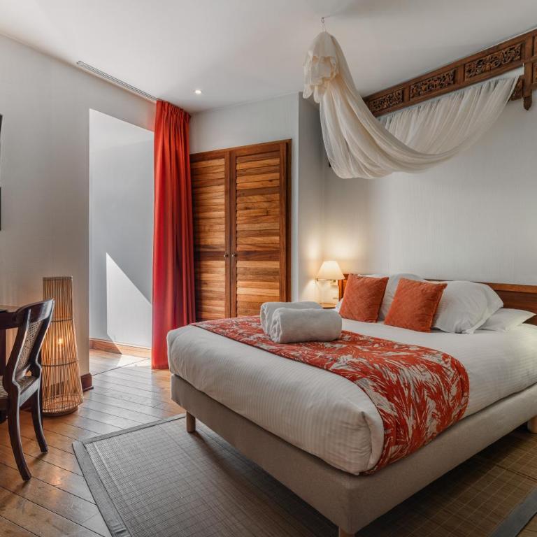 Villa Kerasy Hotel Spa - Chambre de Luxe - Côté Jardin - 4