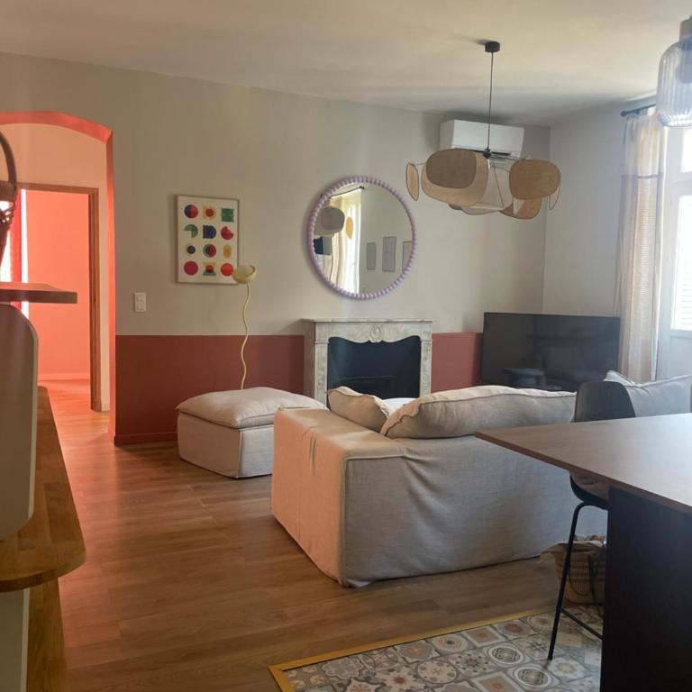 Superbe appartement 2 chambres plein centre - Appartement 2 Chambres - 3