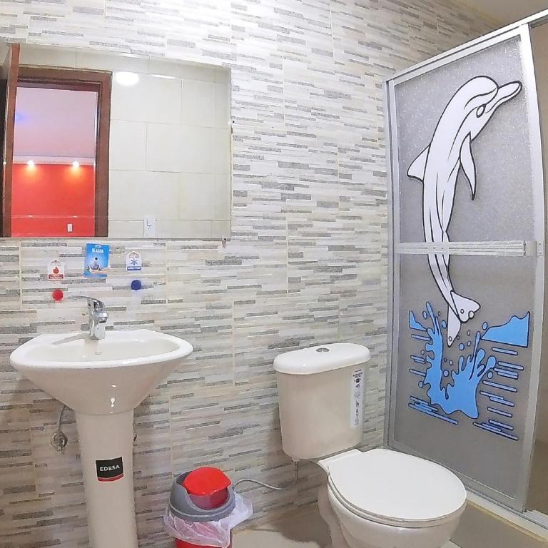 Hostal Flor de los Angeles Salcedo - Habitación Doble con baño privado - 1