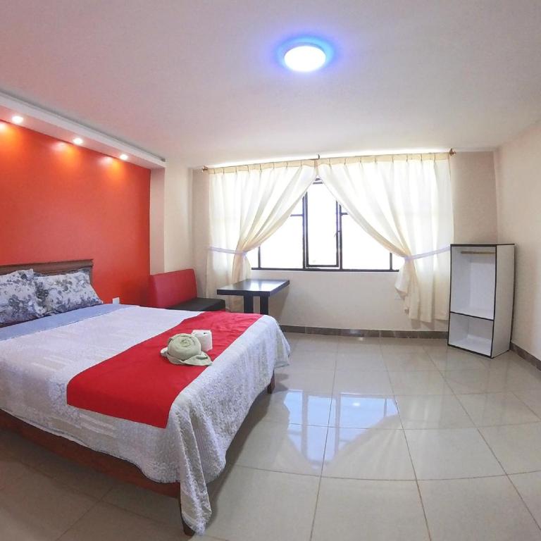 Hostal Flor de los Angeles Salcedo - Habitación Doble con baño privado - 5