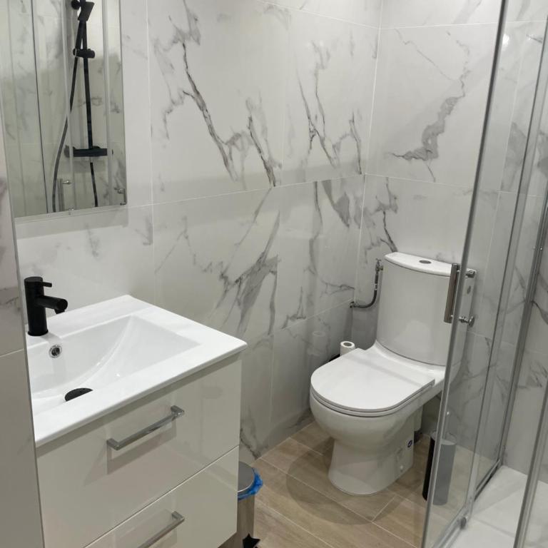 Beau studio proche mer, gare et commerces - Studio - 12
