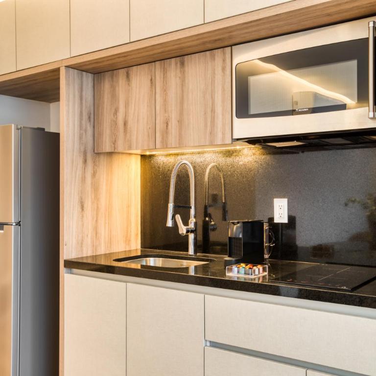 Studio Fenomenal con Balcon Priv and Rooftop whit Jacuzzi - Two-Bedroom Apartment with a Terrace - 4