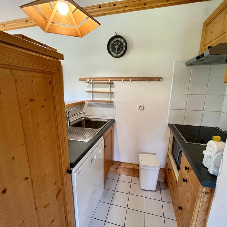 Appartement ski aux pieds, 2 chambres, terrasse et parking couvert - La Clusaz - FR-1-459-49 - Appartamento (6 Adulti) - 8