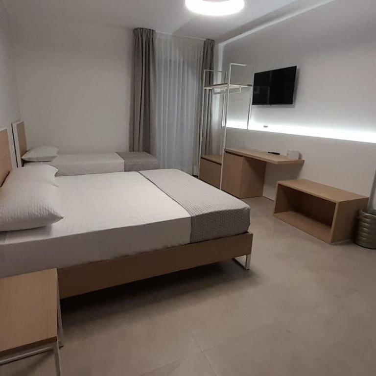 Ferrari Rooms & Apartments - Double Room - 4