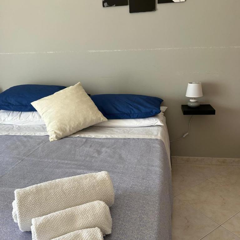 i picciotti - Three-Bedroom House - 16