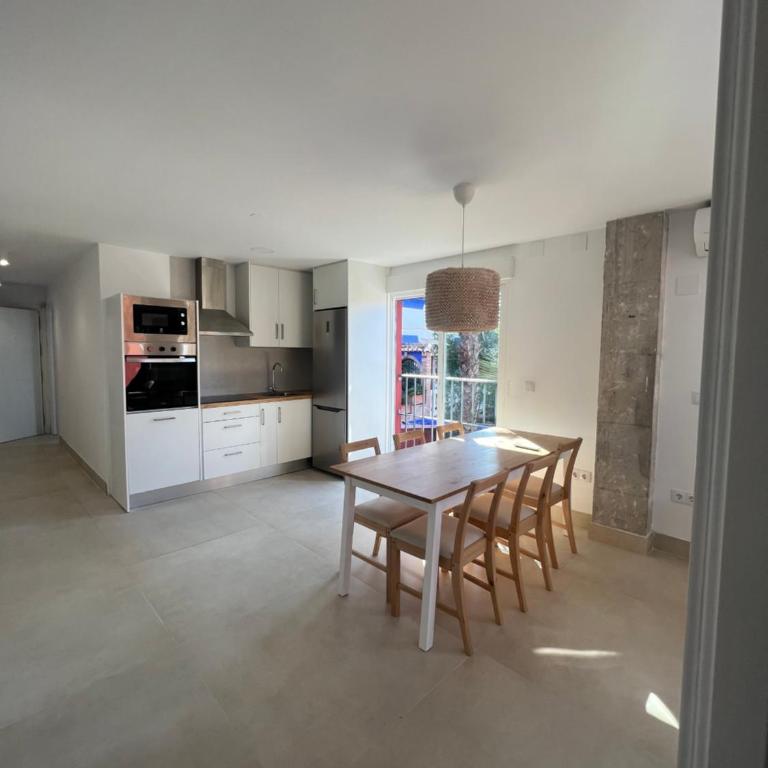 Los pinos Apartments - Habitación Triple con terraza - 7