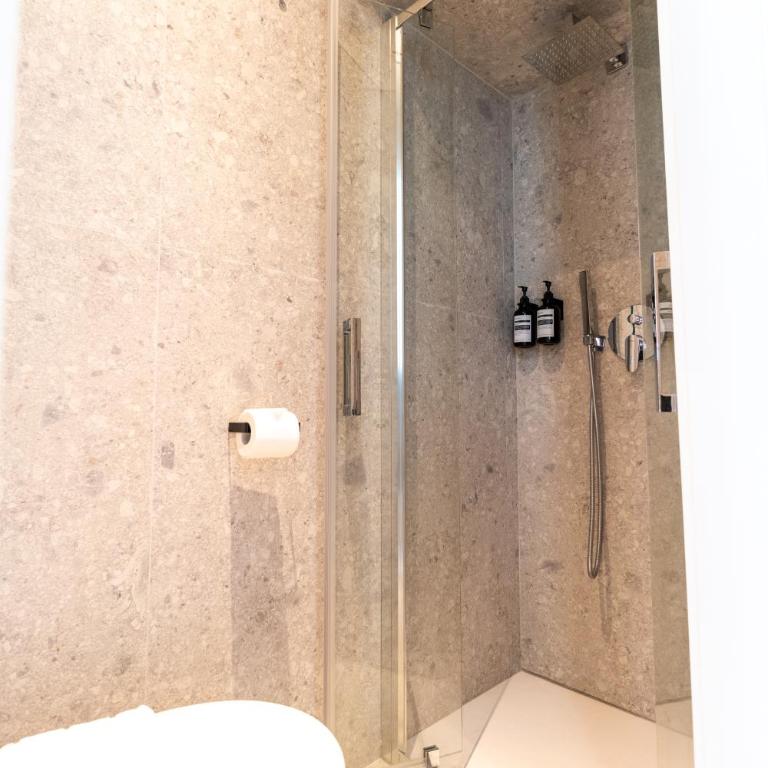 Cunabu Urbano V - Camera Doppia con Letti Singoli con Bagno Privato - 3