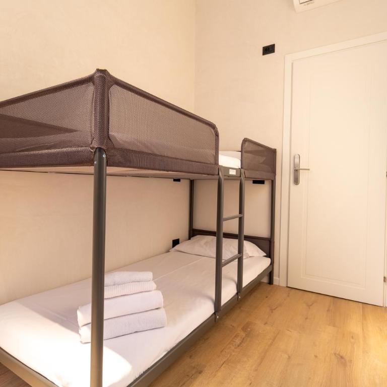 Cunabu Urbano V - Camera Doppia con Letti Singoli con Bagno Privato - 1