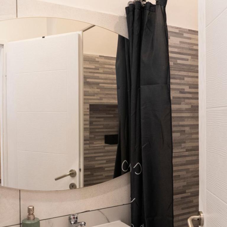 Guest House Time Out - Deluks Soba sa Bračnim Krevetom (King-size) - 10