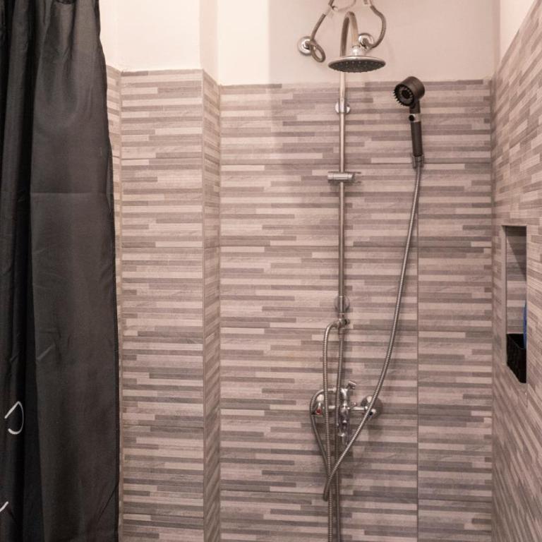 Guest House Time Out - Deluks Soba sa Bračnim Krevetom (King-size) - 13