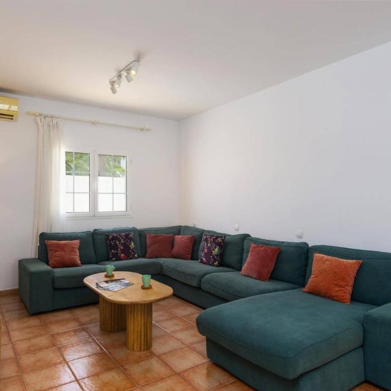 Villa Laurona by Villa Plus - Villa - 5