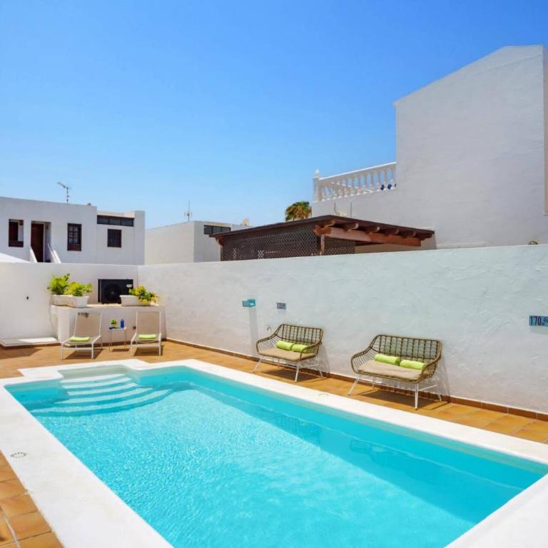 Villa Laurona by Villa Plus - Villa - 10