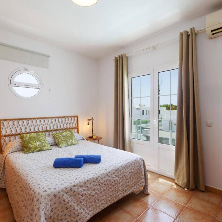Villa Laurona by Villa Plus - Villa - 13