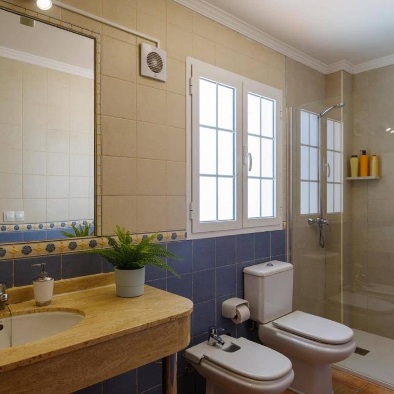 Villa Laurona by Villa Plus - Villa - 16