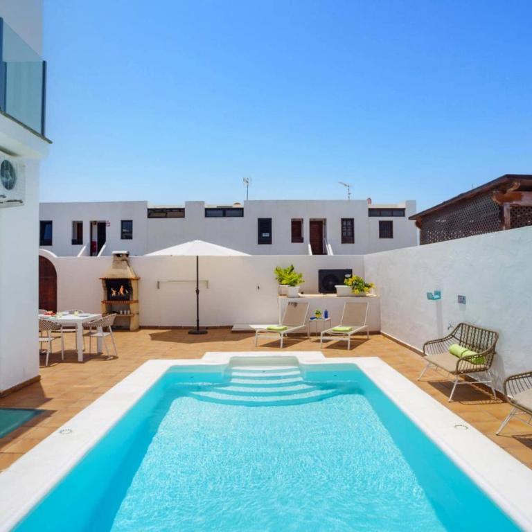 Villa Laurona by Villa Plus - Villa - 17