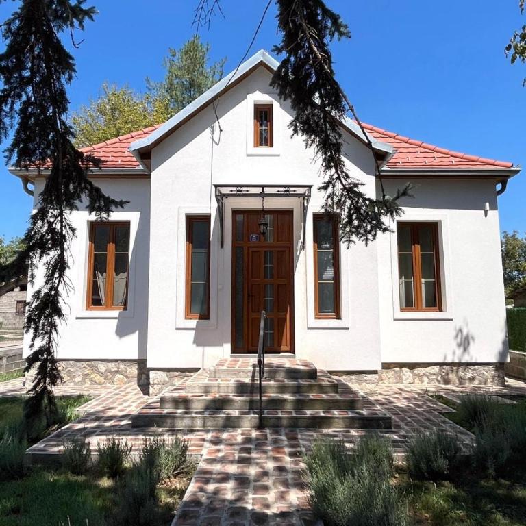 Bela Vila - Two-Bedroom Villa - 2