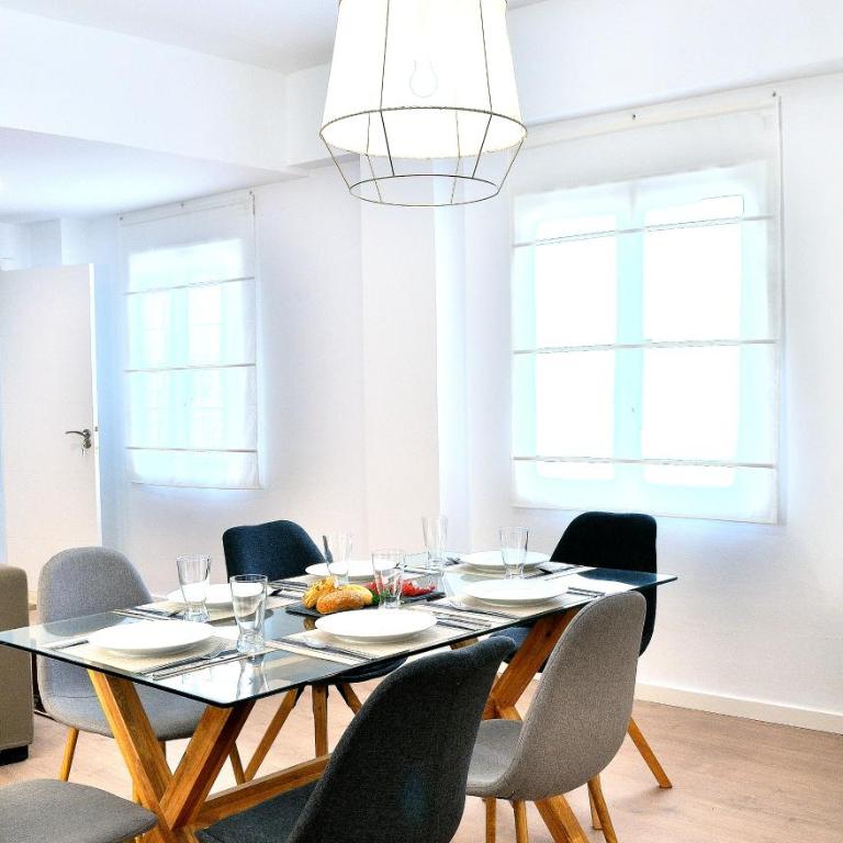 ABAL Apartments - Teatro - Two-Bedroom Standard Apartment - 22