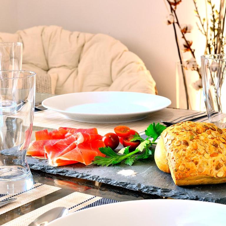 ABAL Apartments - Teatro - Two-Bedroom Standard Apartment - 19