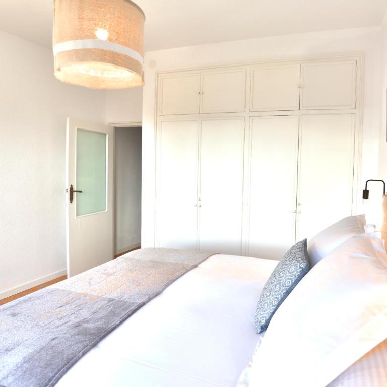 ABAL Apartments - Teatro - Two-Bedroom Standard Apartment - 13