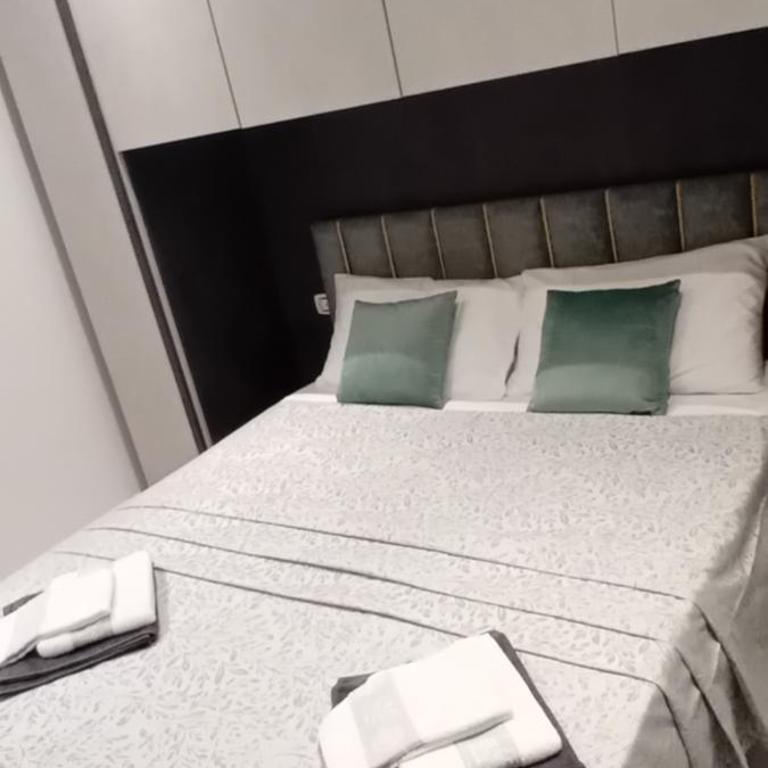 Fadi home - Appartamento con 2 Camere da Letto - 9