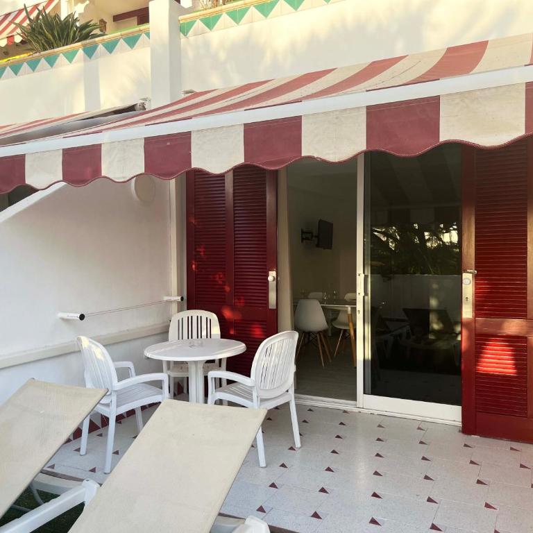 Prime garden-view Studios - One-Bedroom Apartment - 2
