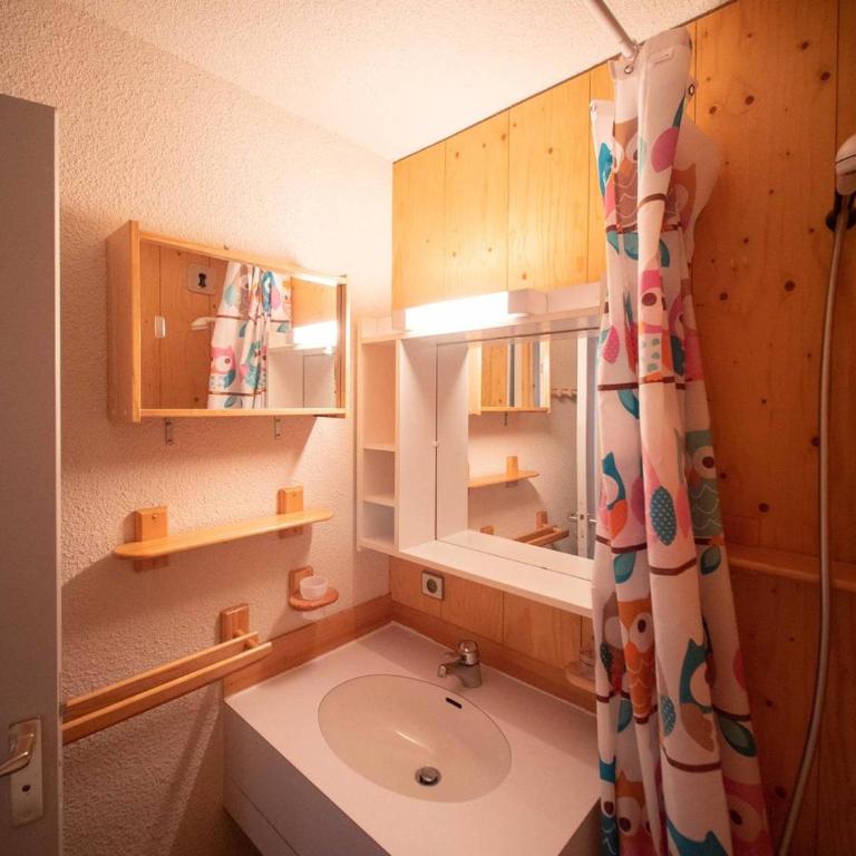 2 pièces avec balcon, 5 pers, ascenseur, parking, skis - Les Avanchers-Valmorel - FR-1-291-1011 - Appartement - 4