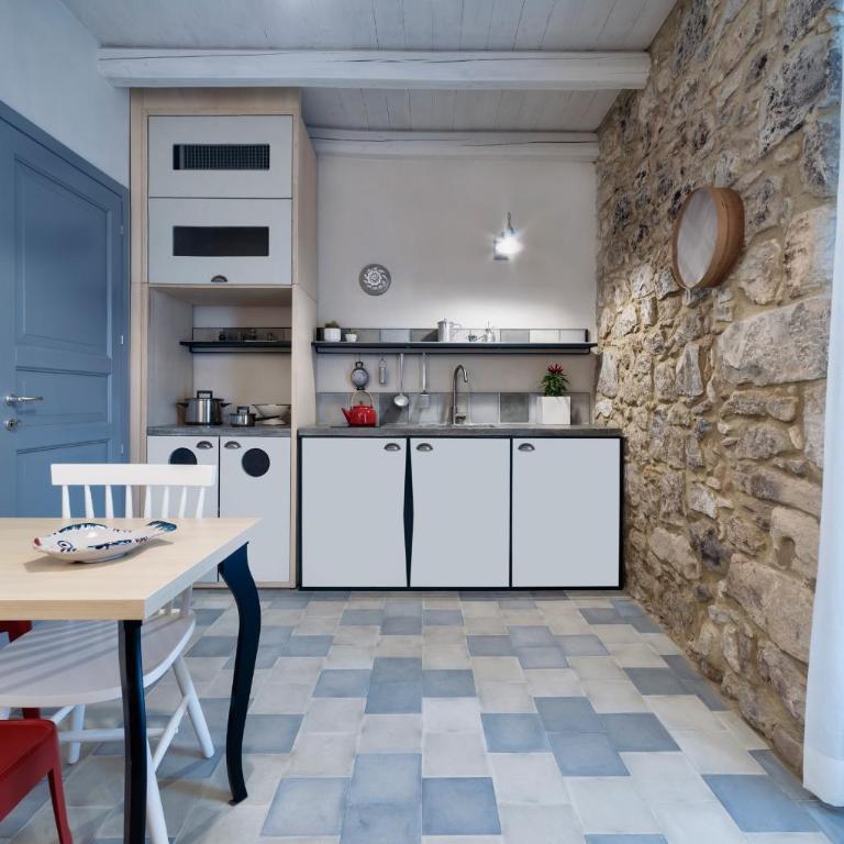 Mangiabove - Appartamento su 2 Livelli con 2 Camere da Letto e Vista Mare - 41
